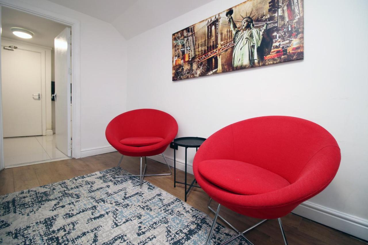 Apartment Lovely Flat With Free Parking - Near To Center *