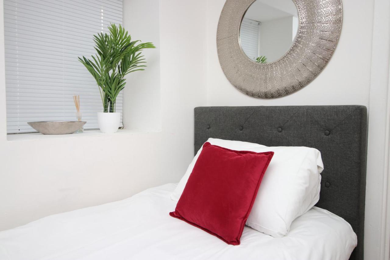Lovely Flat With Free Parking - Near To Center Swansea